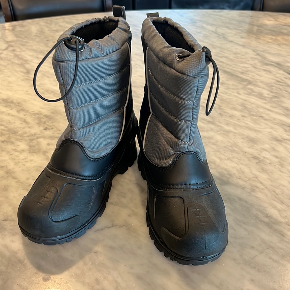 Itasca Snow Boots 7Y Boys